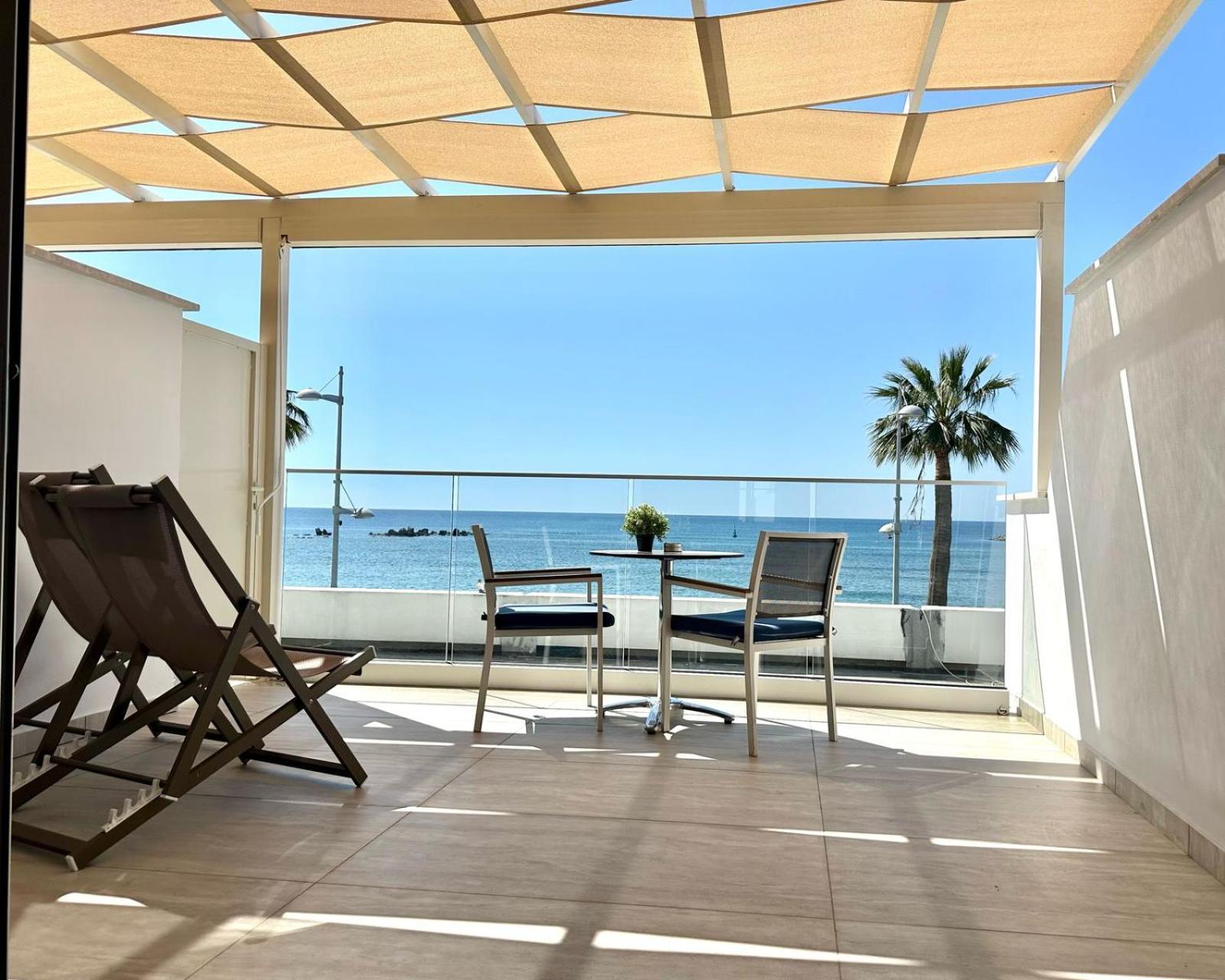 Harbour Lights Studio Apartments Paphos Eksteriør billede