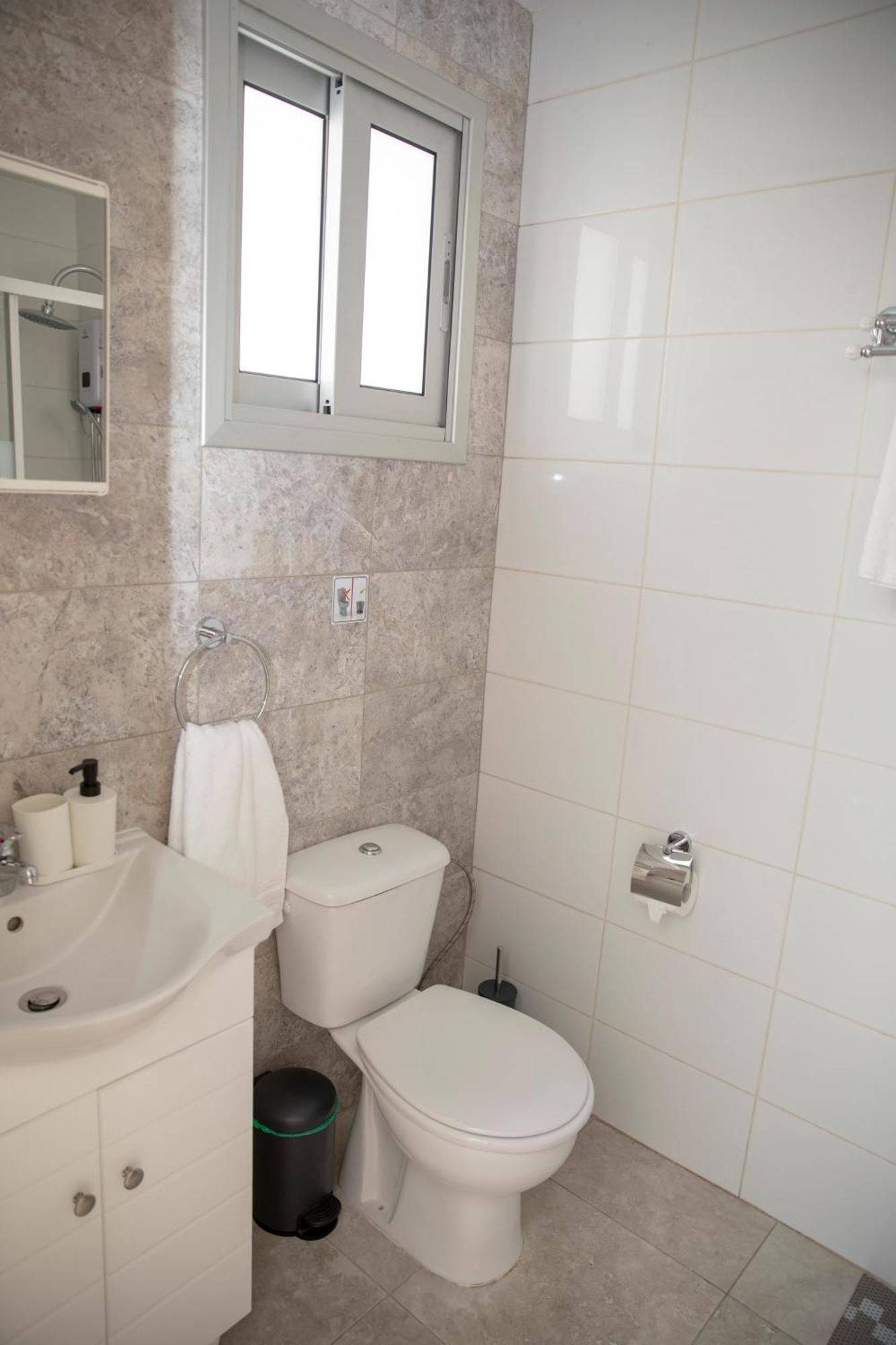 Harbour Lights Studio Apartments Paphos Eksteriør billede